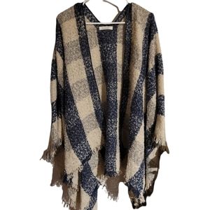 NWT's Francesca's Oversize One Size Cream, Light Gray, Navy Sweater Wrap